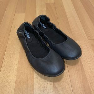 Black Minnetonka Flats